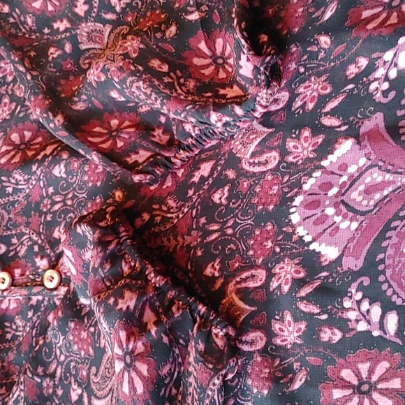 3/$30 Garage Floral Blouse Sz XS - Picture 3 of 4